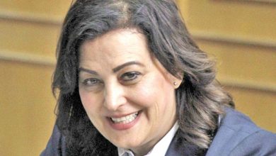 صورة نائبة وزير الزراعة”تستعجل تطبيق حظر بيع الطيور حية