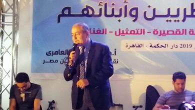 صورة نقيب البيطريين “يكشف عن صاحب فكرة” بوجي وطمطم”