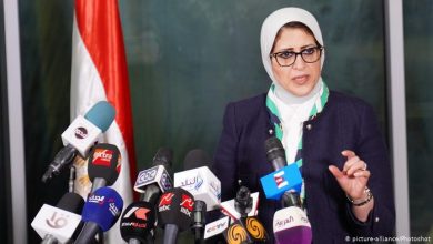 صورة رغم عودة الحياة الطبيعية..أطباء يحذرون من استهتار المصريين بفيروس كورونا