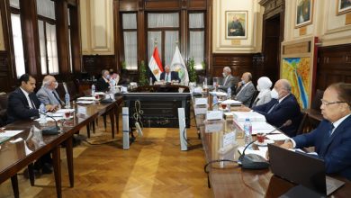 صورة وزير الزراعة يبحث آليات تطوير الخدمة الصحية بمستشفى الزراعيين