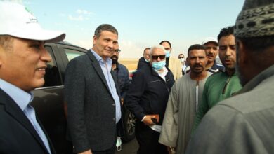 صورة رئيس البنك الزراعي يتفقد أراضي المغرة ويلتقي المستثمرين بمشروع المليون ونصف فدان