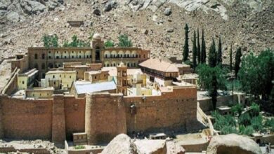 صورة إغلاق ” دير سانت كاترين”…مستشار الدير يكشف الاسباب