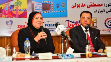 صورة وزيرة التجارة والصناعة : نستهدف انشاء 317 مجمع صناعي حرفي ومهني في القرى