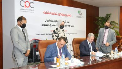 صورة ” الريف المصرى “و “التعاون للبترول”  يدشنان  محطات وقود لخدمة  مشروع المليون ونصف المليون فدان(صور)