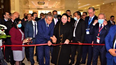 صورة وزيرةالتجارةوالصناعة تفتتح فعاليات معرض “فوود افريكا” بمشاركة أكثر من 400 شركة محلية وعالمية 