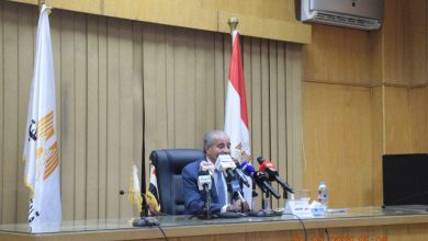 صورة وزير التموين يعلن  فتح 10الاف منفذ جديد لمشروع جمعيتي