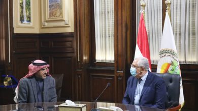 صورة وزير الزراعة يلتقي برئيس مجموعة شركات  دواجن الوطنية