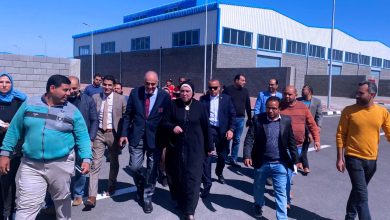 صورة فى زيارة مفاجئة.. وزيرة التجارة والصناعة تتفقد مجمع الصناعات الصغيرة بمدينة الغردقة
