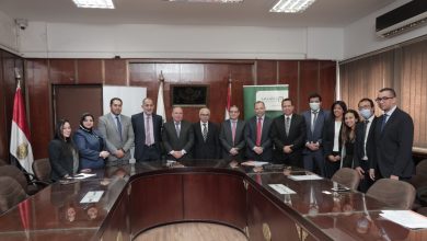 صورة  عاجل.. “الأهلي المصري” و”البنك الزراعي” يوقعان عقد  مع هيئة التعمير والتنمية الزراعية ب 3 مليار جنيه