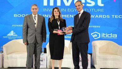 صورة وزير الاتصالات : 16 % معدل نمو قطاع الاتصالات وتكنولوجيا المعلومات