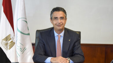 صورة البريد المصري يشارك في مؤتمر المناخ COP 27ويصدر طابع بريد تذكاريًّا لتوثيق الحدث الهام