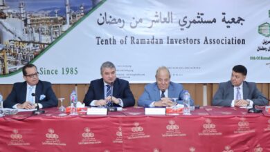 صورة رئيس التنمية الصناعية يستعرض مع مستثمري العاشر من رمضان أبرز إجراءت دعم المجتمع الصناعي