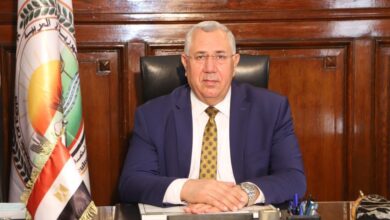 صورة وزير الزراعة”: الإفراج عن 160 ألف طن اعلاف جديدة من المواني قيمتها 80 مليون دولار