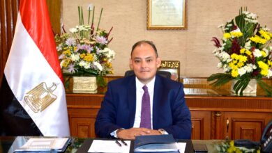 صورة وزير التجارة والصناعة يصدر قراراً باستمرار فرض رسم صادر على المساحيق ورقائق من زنك بواقع 5 آلاف جنيهاً للطن