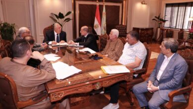 صورة وزير الزراعة يشدد على المرونة في صرف الاسمدة على المزارعين