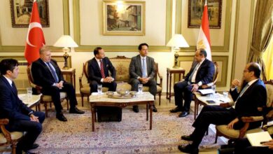 صورة وزير التجارة والصناعة يستعرض مع أكبر مجموعة استثمارية تركية فرص  الاستثمار فى مصر