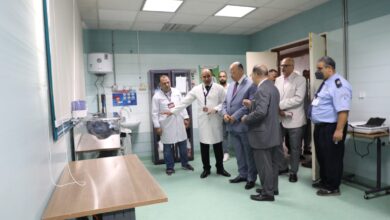 صورة محافظ القاهرة يتفقد مستشفى عين شمس العام لمتابعة الخدمات الطبية المقدمة للمواطنين