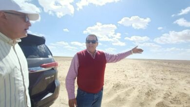 صورة إستعداداً لمواجهة الأمطار والعواصف الجوية..  الريف المصرى ” تقوم بتطهير البرابخ ومخرات السيول(صور)