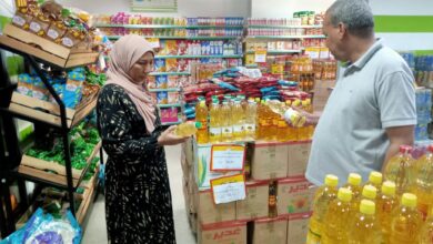 صورة حماية المستهلك :  حملاته رقابية متنوعة..  والضرب بيد من حديد ضد مُحتكري السلع