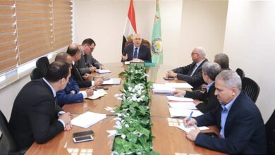 صورة وزير الزراعة يتابع منظومة كارت الفلاح وتطبيق نظام ال ” gps” في نقل الأسمدة