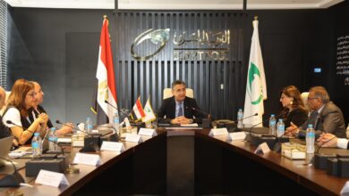 صورة تفاصيل لقاء رئيس البريد المصري مع  ممثلي غرفة التجارة الأمريكية