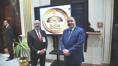 صورة صحة الشيوخ تبحث مع تحديات قطاع المكملات الغذائية