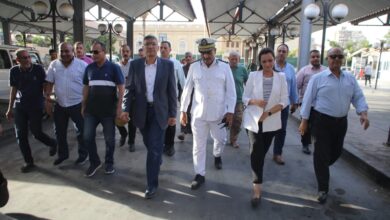 صورة محافظ الجيزة يتفقد مواقف السرفيس بميدان الجيزة والمريوطية