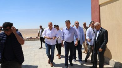 صورة وزيرا الزراعة والري يتفقدان مركز الخدمات الزراعية المتكاملة بالنثيلة في سيناء