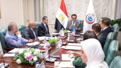 صورة نائب رئيس مجلس الوزراء ووزير الصحة يترأس اجتماع الامانة الفنية للجنة العليا للسياحة العلاجية.