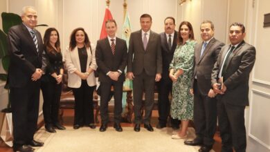 صورة وزير الزراعة يبحث مع مدير مكتب برنامج الغذاء العالمى دعم المشروعات الصغيرة