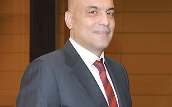 صورة تشكيل اللجنة الاستشارية للتنمية العمرانية وتصدير العقار