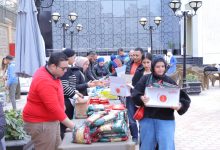 صورة بنك مصر يشارك في مبادرة “كرتونة الخير” ويوزع نحو 100 ألف كرتونة