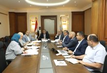 صورة محافظ الجيزة يبحث آليات تطوير منظومة النظافة في الأحياء والمراكز والمدن