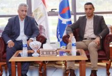 صورة محافظ السويس يستقبل مدير الاتحاد التعاوني الزراعي