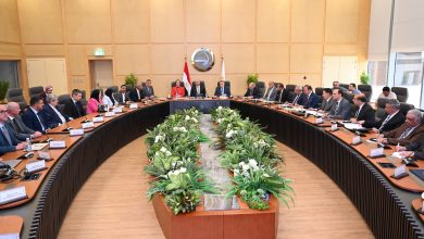 صورة كامل الوزير :  وزارة النقل تضع ضمن أولوياتها تحويل جميع الموانئ المصرية إلى “موانئ خضراء”