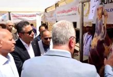 صورة وزير التموين ومحافظ القاهرة يفتتحان سوق اليوم الواحد بمدينة نصر استعدادا لاستقبال عيدالاضحى