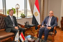 صورة وزير الري يبحث موقف المشروعات الممولة من “صندوق المناخ الأخضر”