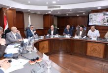 صورة محافظ الجيزة يتابع موقف مشروعات مياه الشرب والصرف الصحي