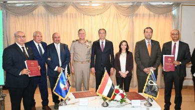 صورة وزير الزراعة ومحافظو البحيرة والوادي الجديد ودمياط يفتتحون مؤتمر لاستعراض تقنيات المكافحة الحيوية للآفات