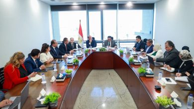 صورة تفاصيل اجتماع وزير الصحة مع الجنة التنسيقية لنفاذ الدواء المصري للسوق العالمية