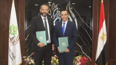 صورة الريف المصرى توقع عقد تخصيص 10,844 فدانًا  زراعة وتصنيع تمور المجدول فى الفرافرة