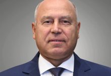 صورة وزير الصناعة يعلن حزمة تيسيرات جديدة للمشروعات الصناعية المتعثرة