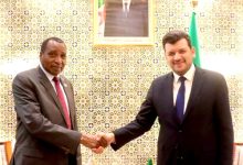 صورة الدخيرى يلتقي وزير الفلاحة والتنمية الريفية الجزائري