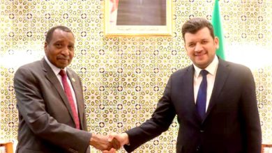 صورة الدخيرى يلتقي وزير الفلاحة والتنمية الريفية الجزائري