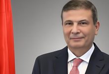 صورة عاجل..  وزير الزراعة يقرر رفع سن المتقدمين لمسابقة التعاقد مع الأطباء البيطريين الجدد إلى 35 عاماً