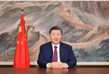 صورة شي جين بينغ يدعو إلى تعزيز النجاحات المستمرة في تطوير صناعات المستقبل