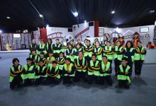 صورة صناع الخير تستقبل وفدا من معلمي وطلاب مدرسة نيوكاسل الدولية للمشاركة في تعبئة كراتين رمضان