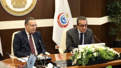 صورة وزيرا الصحة والتعليم العالي يبحثان إدراج المستشفيات الجامعية في منظومة التأمين الصحي الشامل