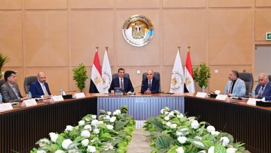 صورة تفاصيل اجتماع  وزيرا “الرى “و”الزراعة” لتوفير احتياجات المزارعين من المياه