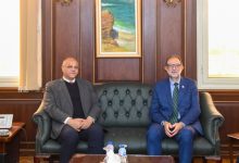 صورة رئيس سلامة الغذاء يبحث مع محافظ الاسكندرية تكثيف الرقابة وحماية المستهلكين